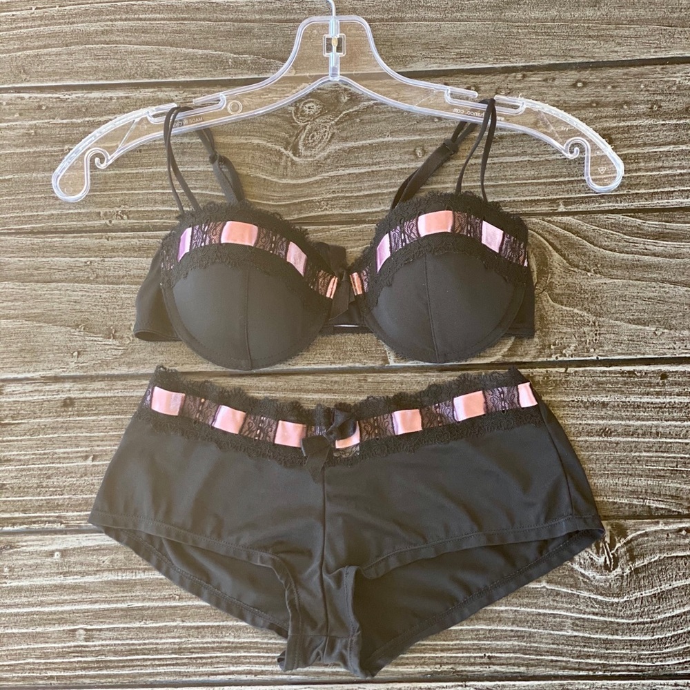 34B Intimates Sexy Lingerie Set Bra & Booty Shorts